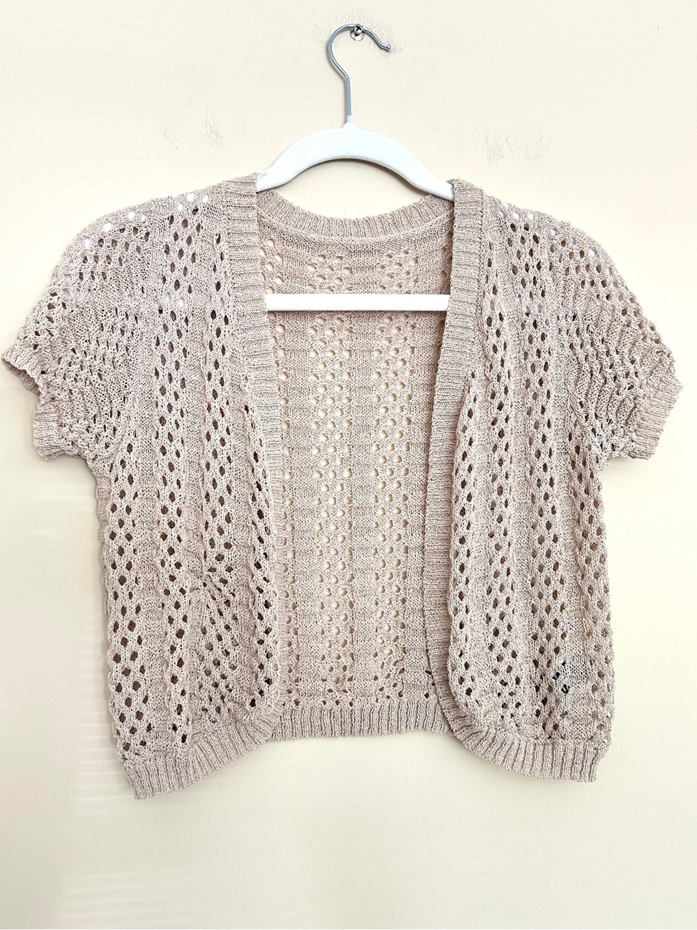 Dazy Women’s Open-Front Short-Sleeve Knit Pointelle Shrug in Light Beige